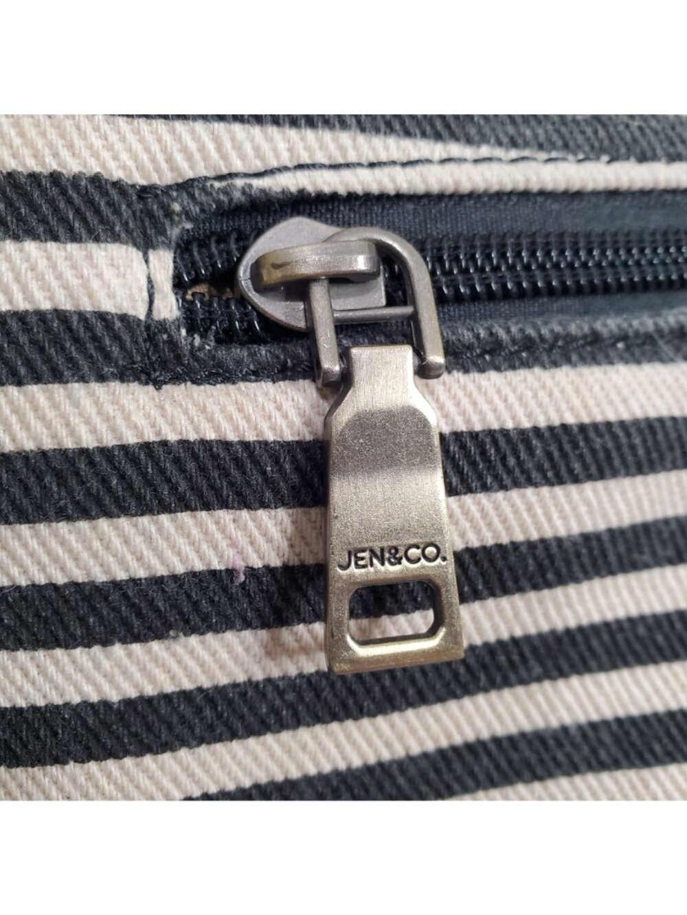 Jen & Co Bag Satchel Striped Aztec Embroidered Vegan Leather Boho Chic Purse - Picture 14 of 16